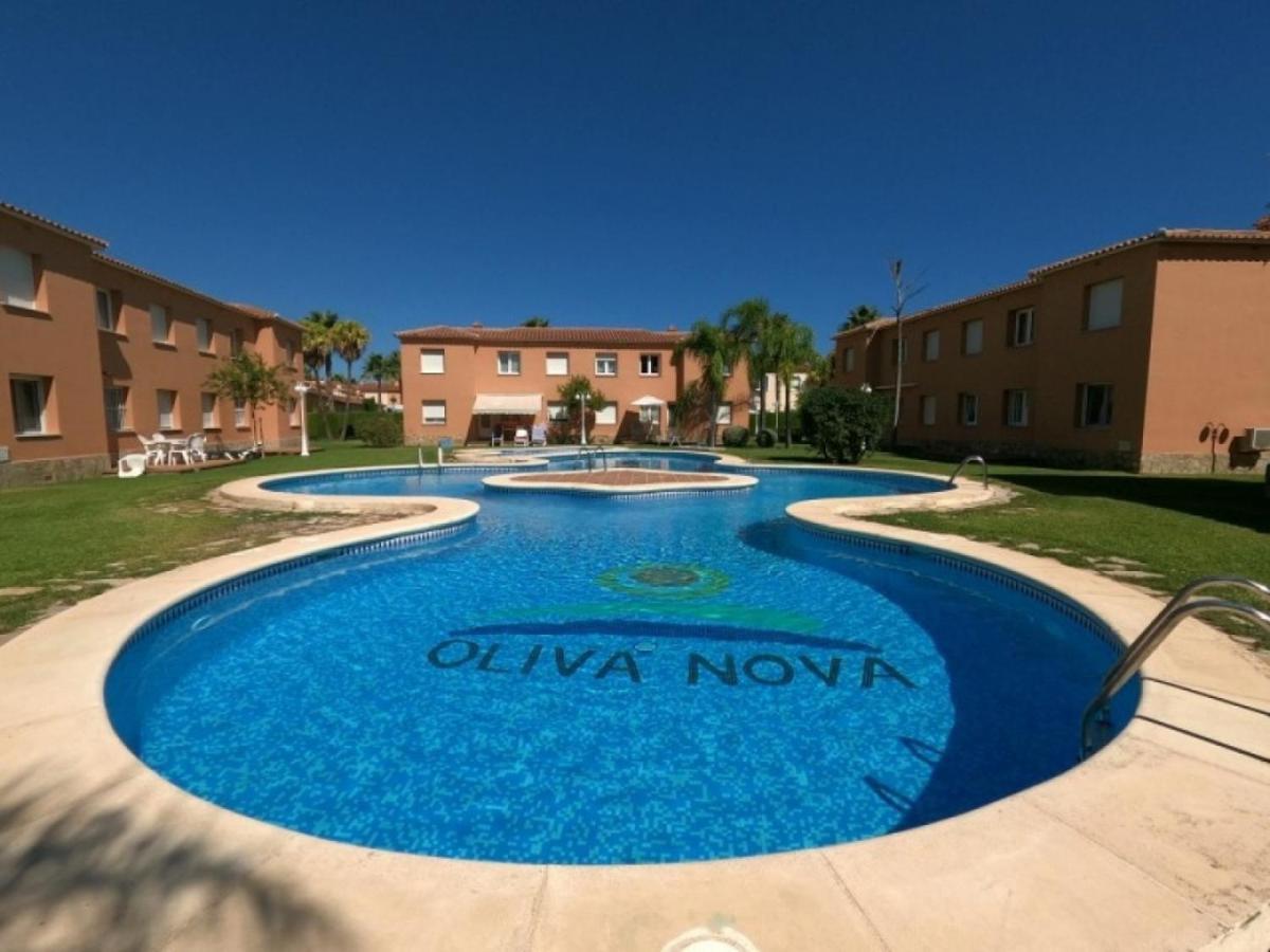 Apartamento Varsovia Oliva Luaran gambar
