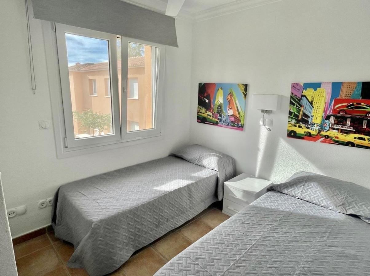 Apartamento Varsovia Oliva Luaran gambar